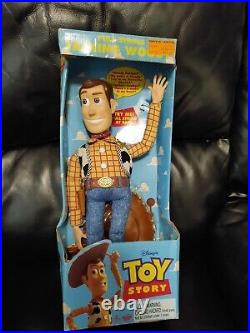 1995 Toy Story Disney Pixar Original Thinkway Talking Pull String Woody