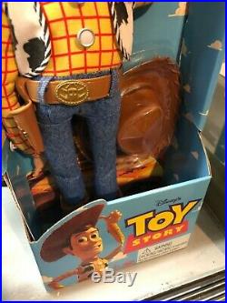 1995 Toy Story Sheriff WOODY 1st Edition SEALED WALMART Sticker MINT Dolls Kids