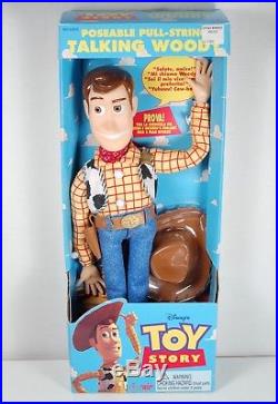 1995 Toy Story Thinkway Poseable Pull-String Talking Woody Doll Box Italian/Eng