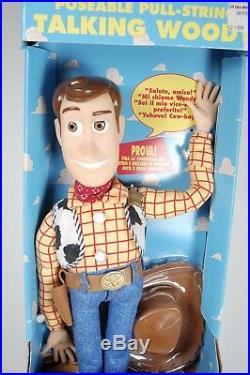 1995 Toy Story Thinkway Poseable Pull-String Talking Woody Doll Box Italian/Eng