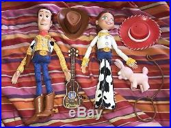 2005 Hasbro Toy Story Woody Jessie Pull String Talking Dolls With Hats Accessories