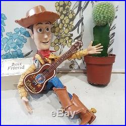 Disney Pixar Toy Story Woody Talking (Pull string) Doll Guitar Hasbro 2005 p