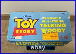 Disney (Thinkway Toys) Toy Story Talking poseable WOODY Doll 62810 NEW in Box