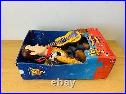 Disney Toy Story 2 Strummin Singing Sheriff Woody 17 Guitar 1999 Mattel