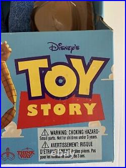 French/Eng 1st Edition Thinkway Disney Toy Story 1995 Talking Pull String Woody