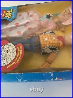 New in box 1999 Disney Mattel Toy Story 2 Woody & Bo Peep Giftset Kiss on Cheek