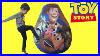 Toy_Story_Giant_Surprise_Egg_Opening_Buzz_Lightyear_Woody_Jessie_And_Mr_Potato_Head_Toys_01_gna