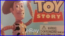 Toy Story Poseable Pull-String Talking Woody Thinkway 1995 original yellow logo