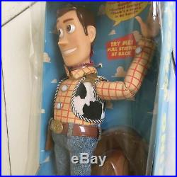 Toy Story Poseable Talking Woody Thinkway 1995 original Disney F/S from Japan