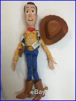 Toy Story Pull-string Talking Woody 03854 N Jessie 03831 Doll Pair Disney Store