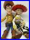 Toy_Story_WOODY_JESSIE_Pull_String_Talking_Doll_Cowboy_Hat_ANDY_On_Boot_01_oajq