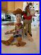 Toy_Story_Woody_and_Bullseye_Figures_With_Hat_and_Guitar_Woody_Talks_01_nrz