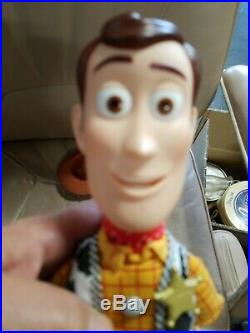 Very Rare Thinkway Toys Toy Story 15 Push Button Talking Woody with hat